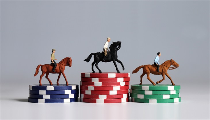 カジノはそのほかのギャンブルと何が違う？競馬、競艇、競輪、パチンコと徹底比較！のサムネイル